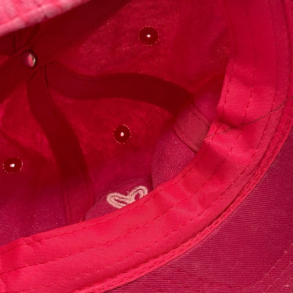 NWOT adjustable baseball cap, hat, embroidered heart, slightly washed ou… - Picture 7 of 8